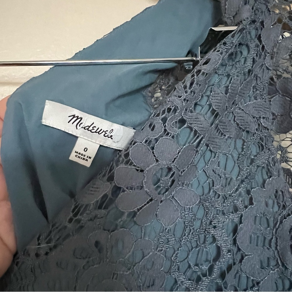 Madewell Blue‎ Lace Flutter Sleeve Dress - Picture 3 of 5